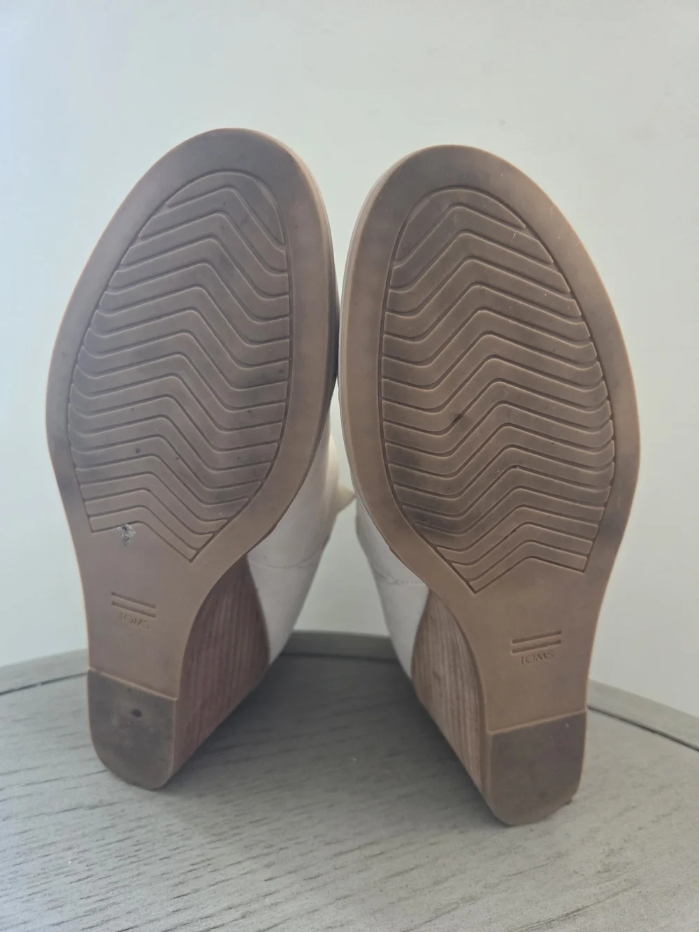 Toms Marta Wedge Bootie In Sand Leather Womens 6.5